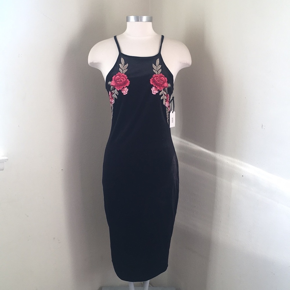 KTOO BLACK VELOUR FLORAL DRESS MEDIUM NWTS